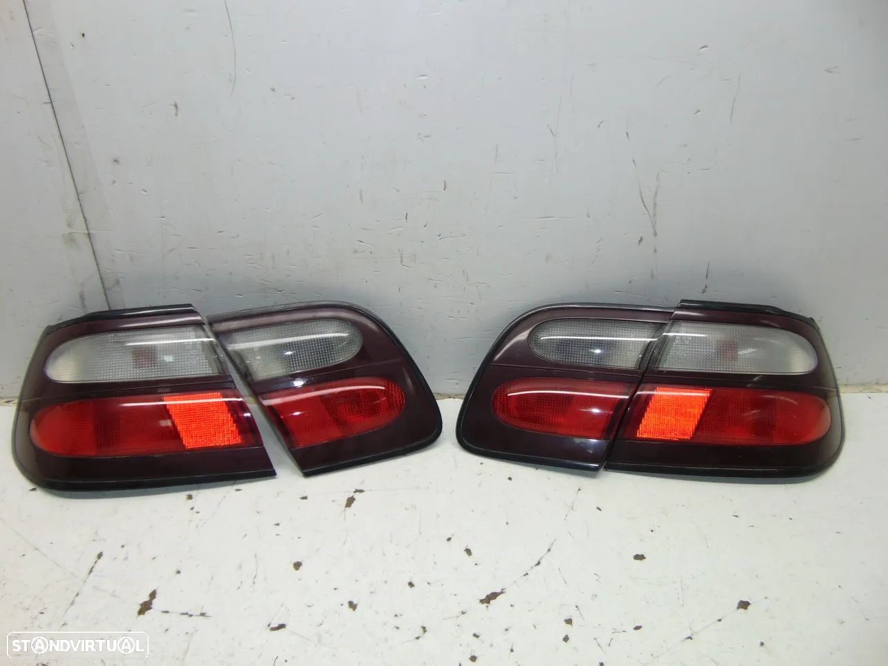 Nissan Almera farolins - 1