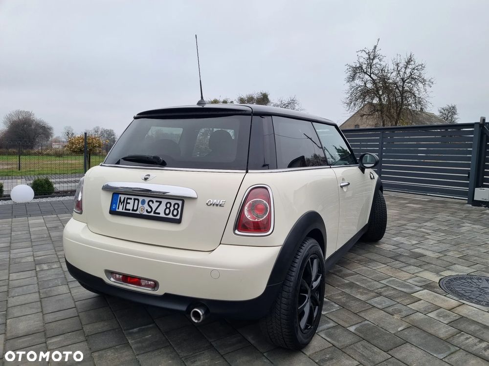 MINI ONE Brick Lane - 18