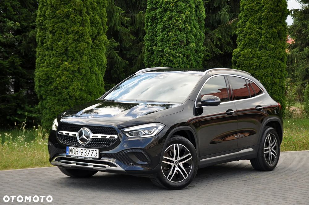 Mercedes-Benz GLA - 10
