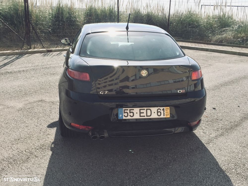 Alfa Romeo GT 1.9 JTD M-JET Q2 Distinctive - 4