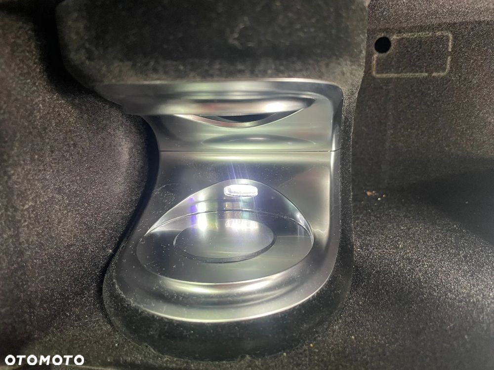 Mercedes-Benz Klasa S 500 L 4Matic 7G-TRONIC - 23