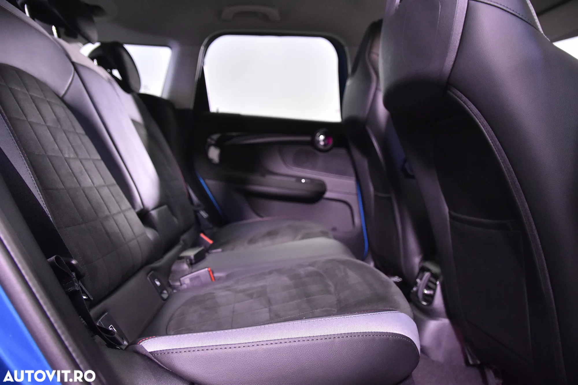 Mini Countryman Cooper S E ALL4 AT - 12