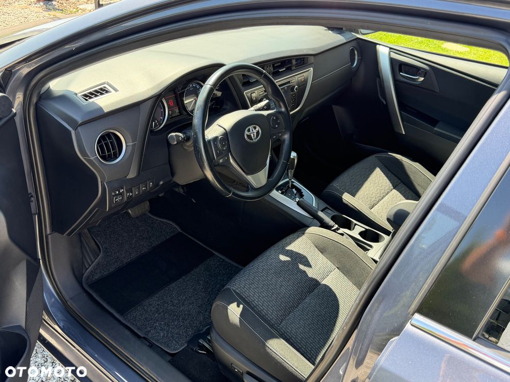 Toyota Auris 1.6 MultiMode Executive - 12