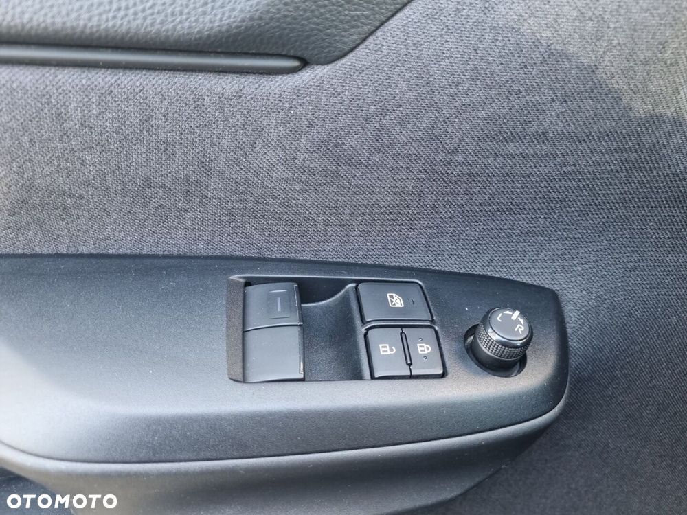 Toyota Yaris - 21