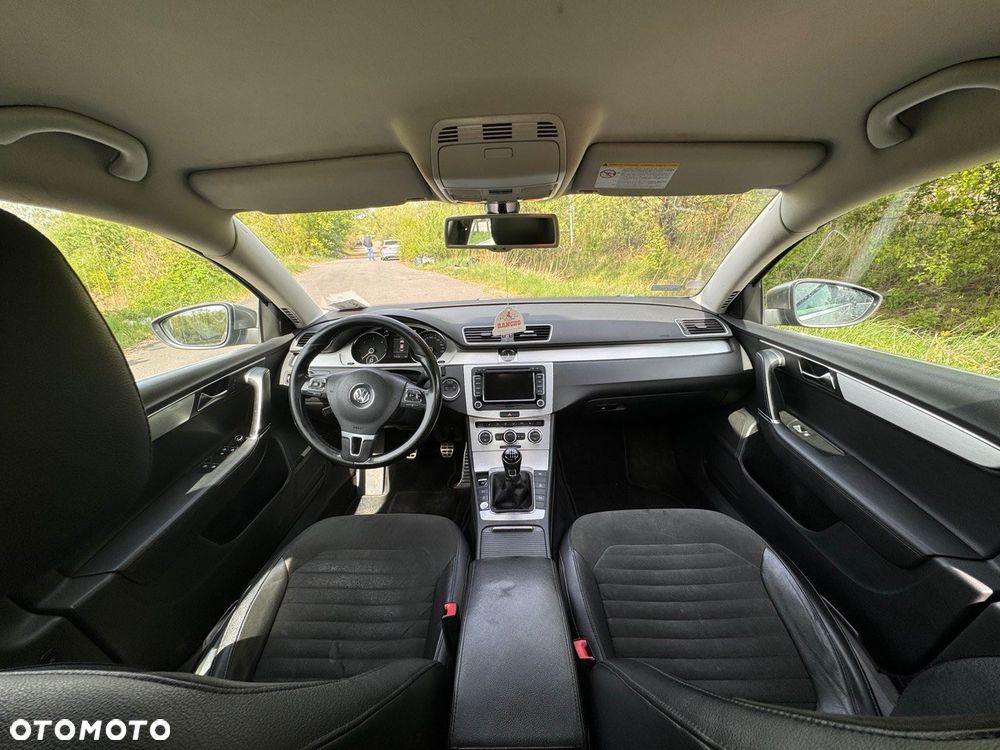 Volkswagen Passat 2.0 TDI 4Mot Comfortline - 8