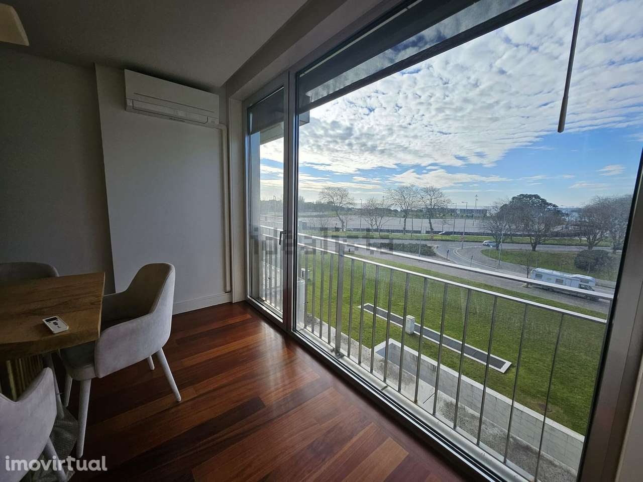 T4+1 Com varanda vista mar, piscina, ginásio, 3 lug gar e  arrecadação - Grande imagem: 5/23