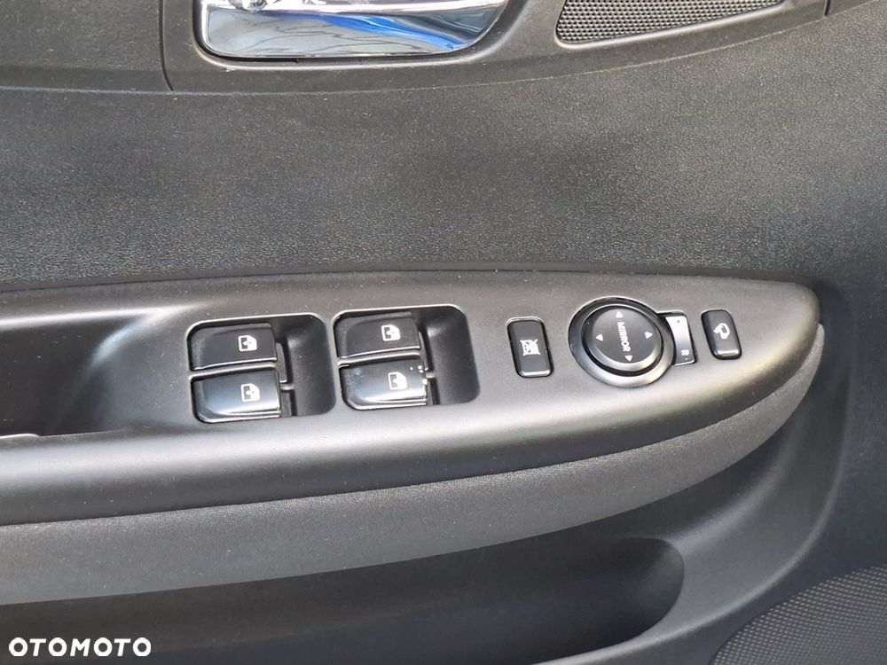 Hyundai i20 1.4 Wersja Jubileuszowa - 29