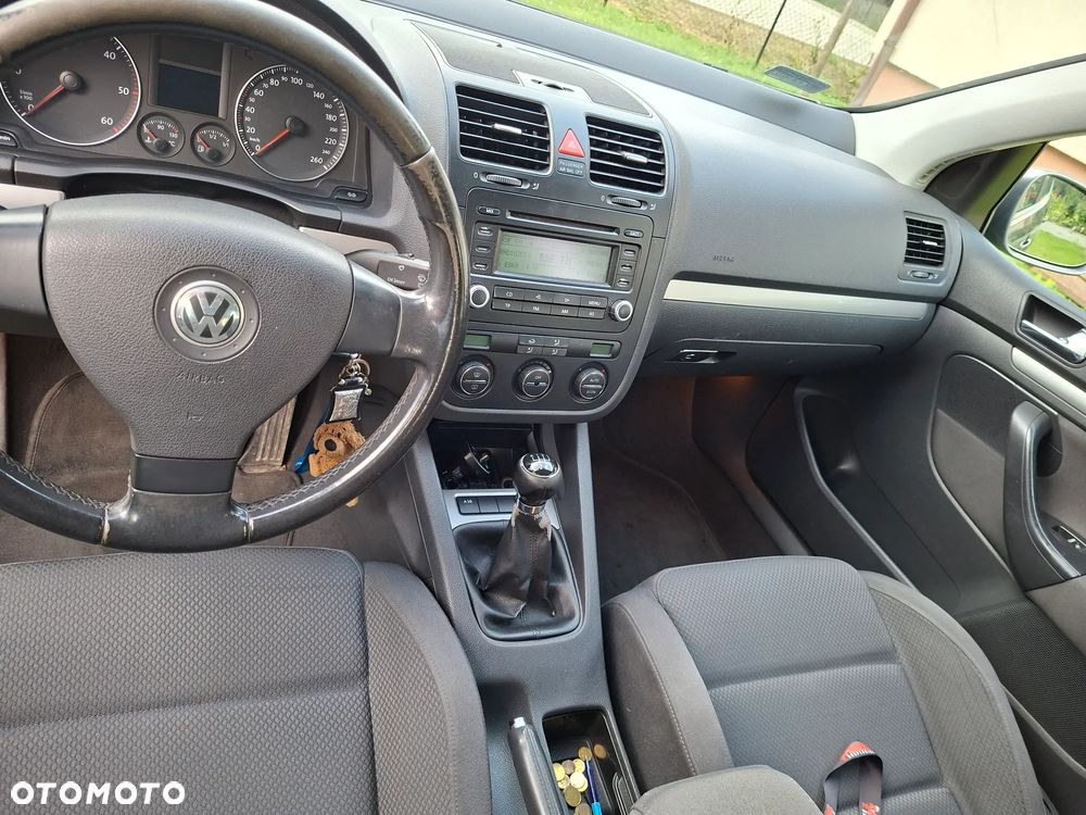 Volkswagen Golf - 4