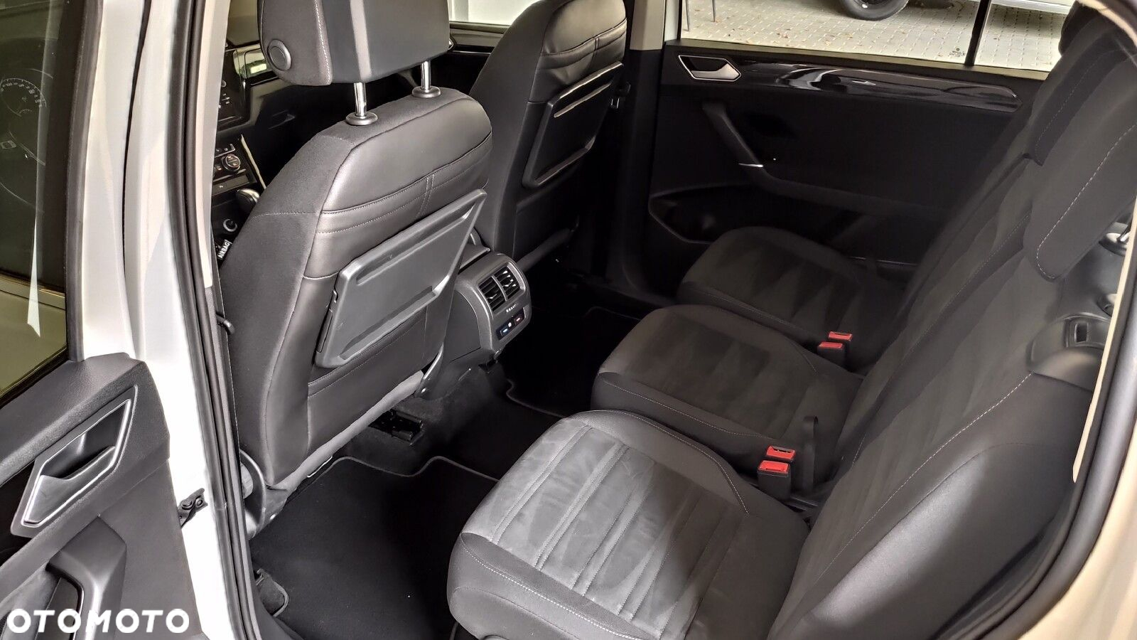 Volkswagen Touran - 10
