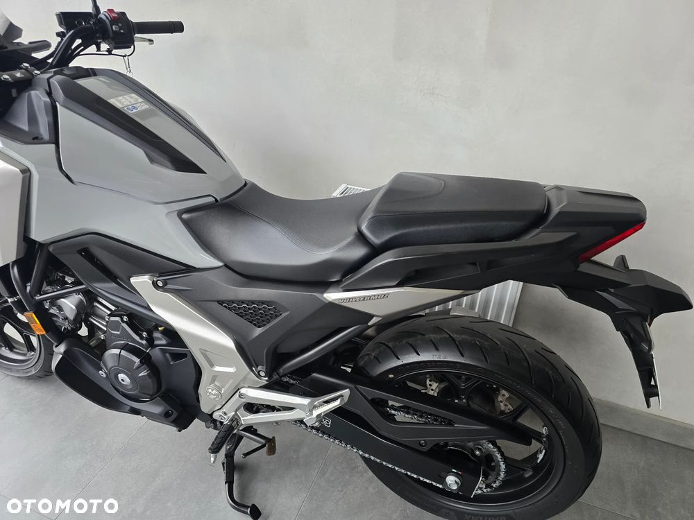 Honda NC - 22