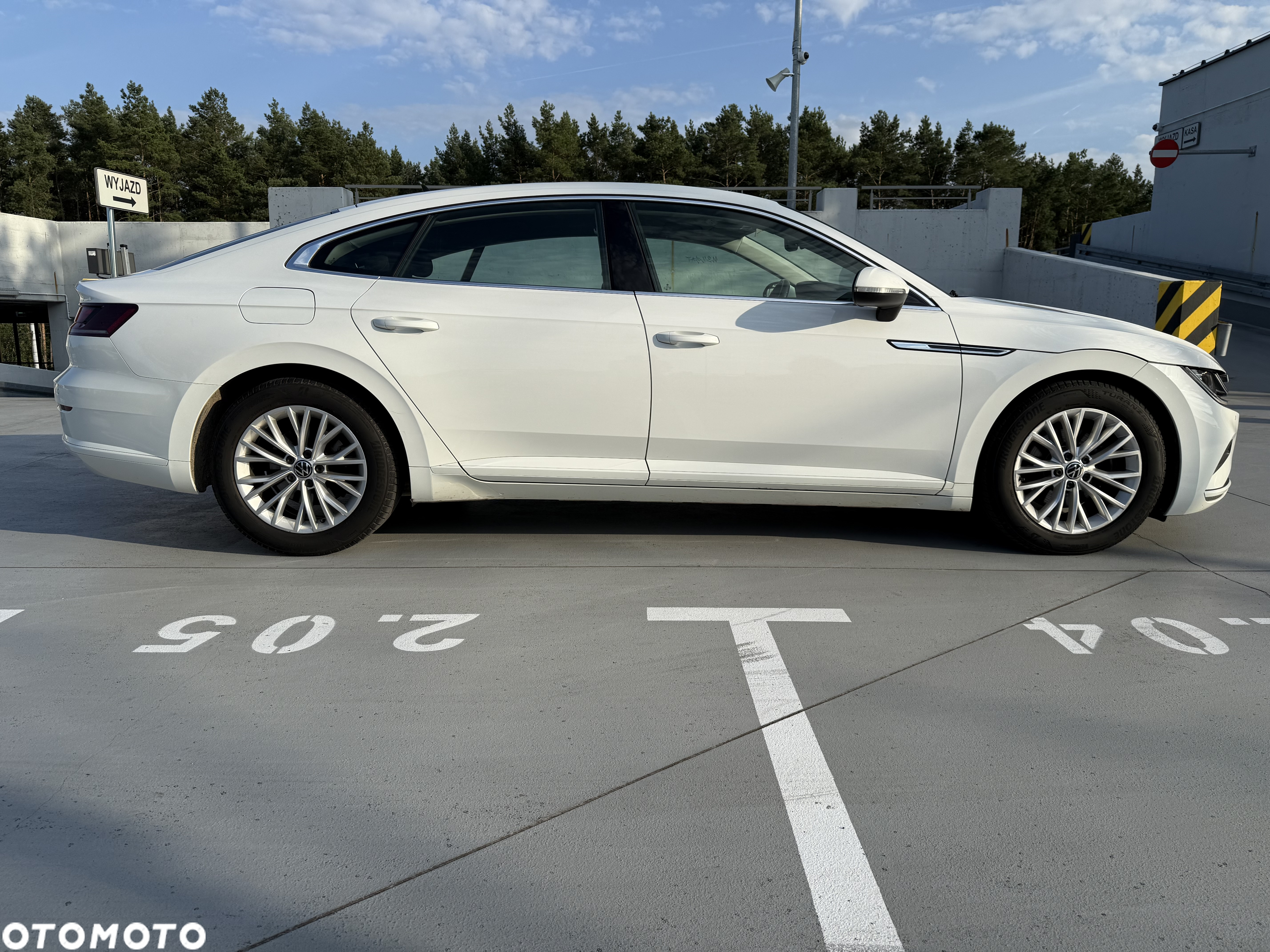 Volkswagen Arteon 2.0 TDI SCR Essence DSG - 9