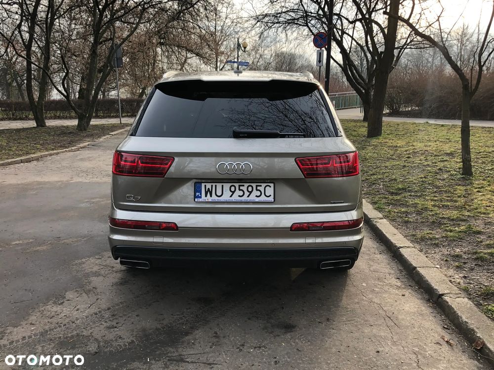 Audi Q7 2015 photo 5