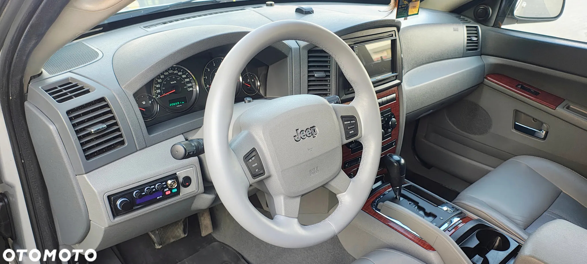 Jeep Grand Cherokee 4.7 Automatik Limited - 38