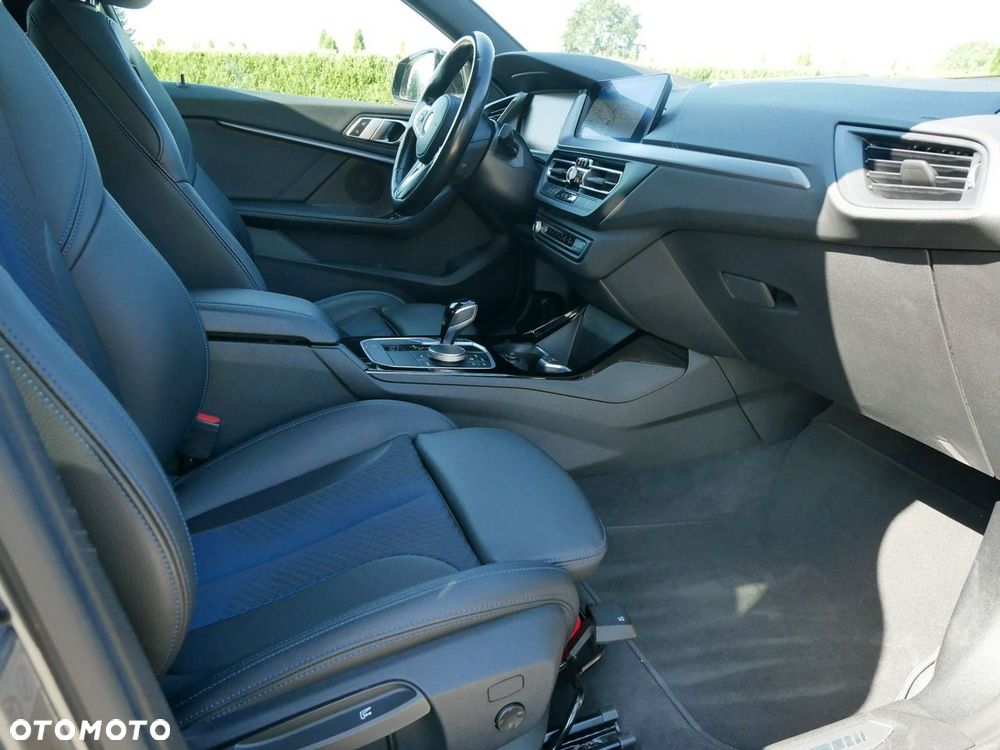 BMW Seria 2 218i M Sport - 28