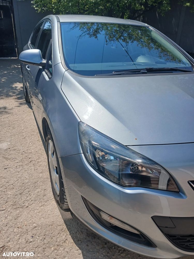 Opel Astra 1.7 CDTI Cosmo - 5