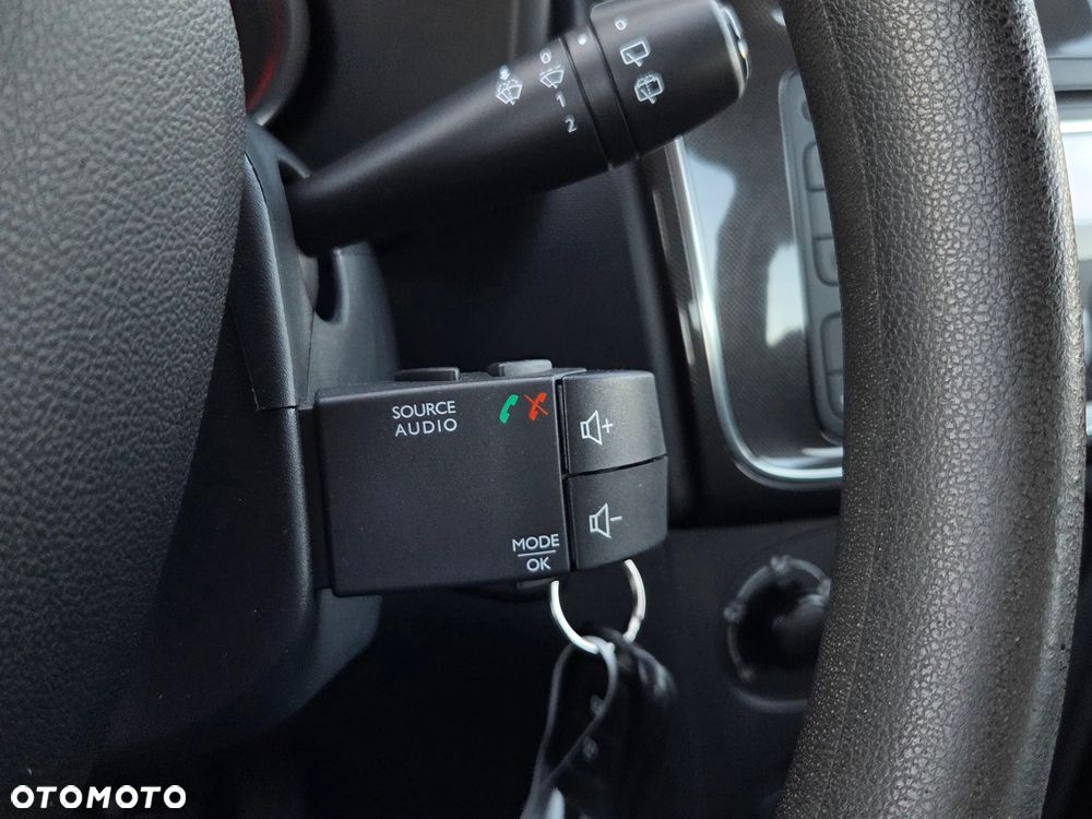 Dacia Sandero - 11
