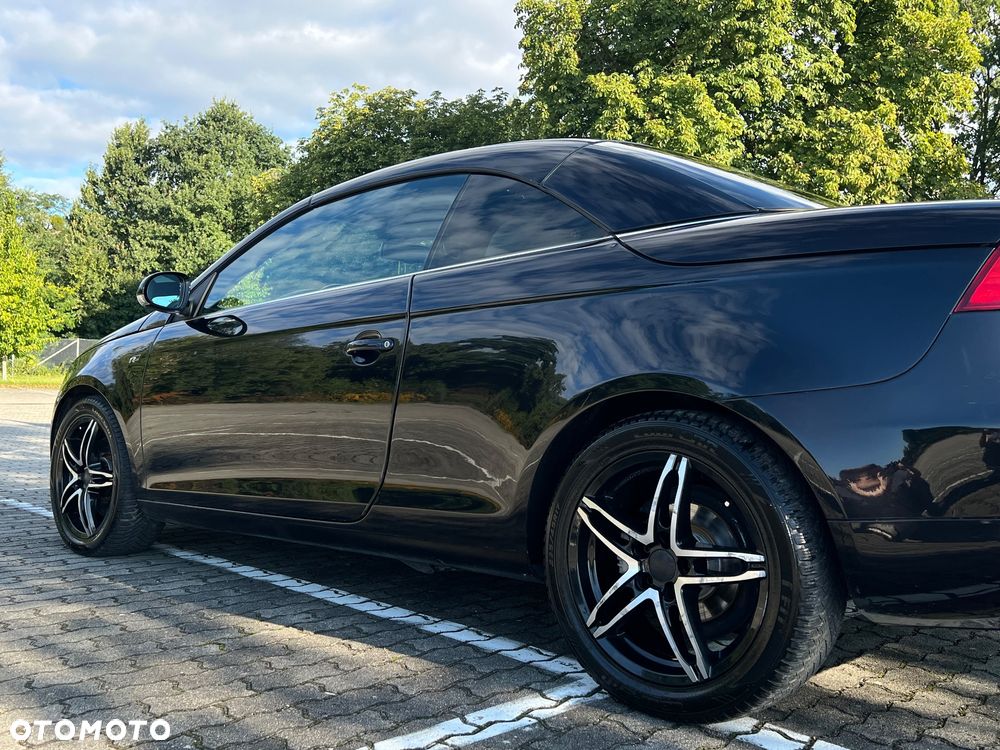 Volkswagen Eos 2.0 TDI DPF Sport & Style - 4
