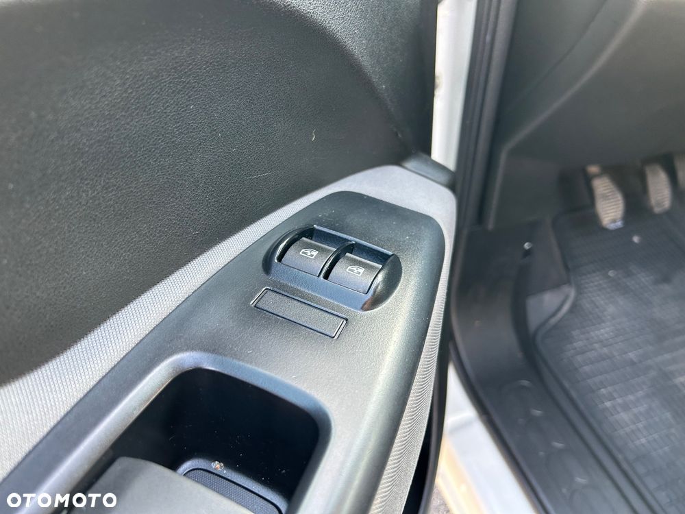 Fiat Doblo 1.4 16V Easy - 17