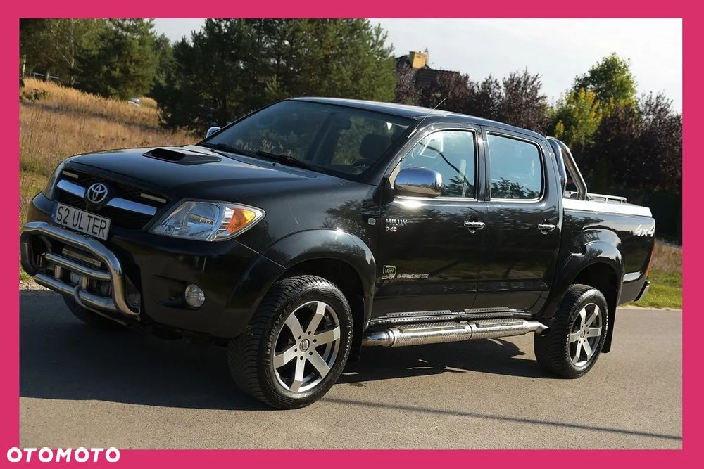 Toyota Hilux 2.5 D-4D SR5 Pakiet Plus - 1