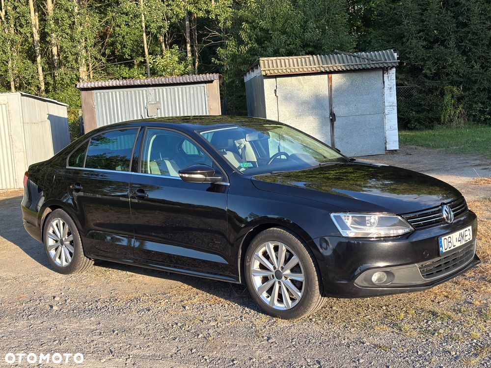 Volkswagen Jetta 2.0 TSI Highline - 2