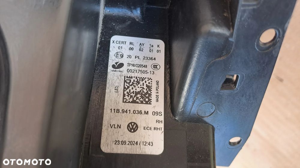 VW ID4 PRAWA LAMPA PRZOD IQ LIGHT 11B941036M - 6