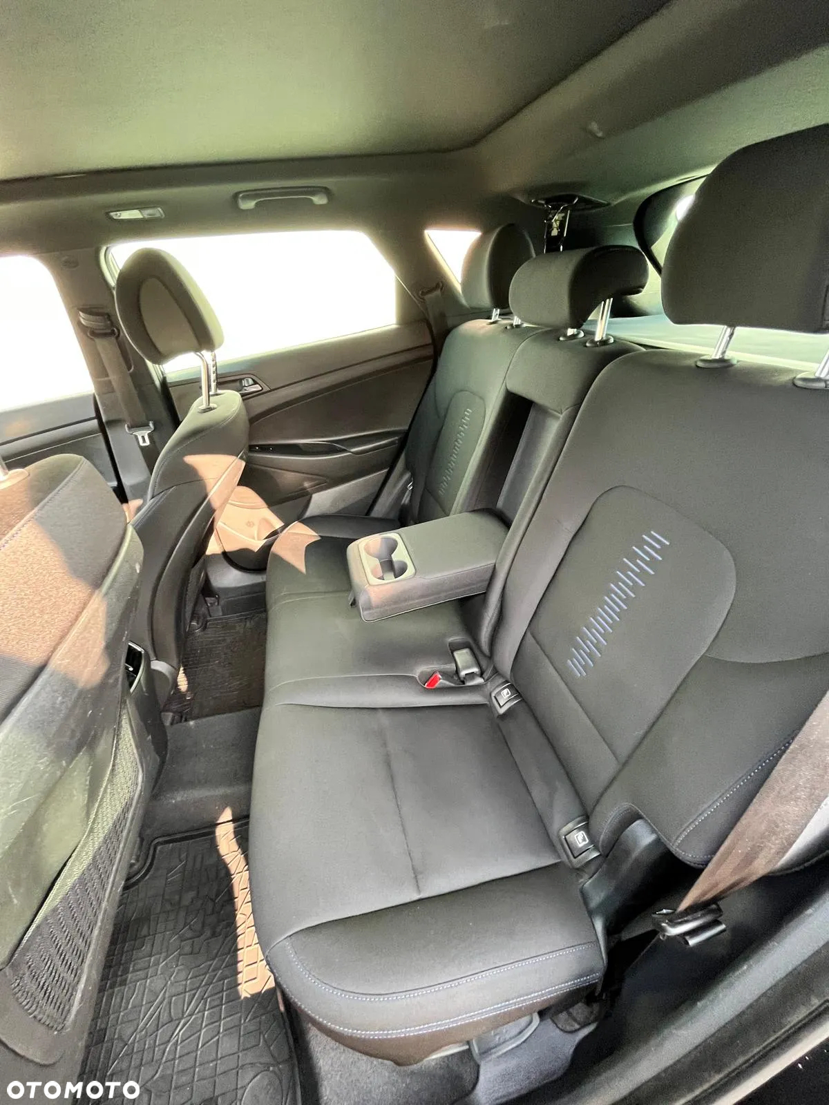 Hyundai Tucson 1.7 CRDI BlueDrive GO Plus 2WD DCT - 16