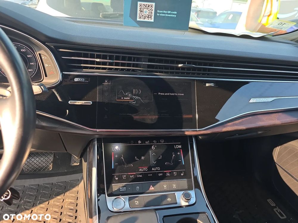 Audi Q8 55 TFSI quattro tiptronic - 13