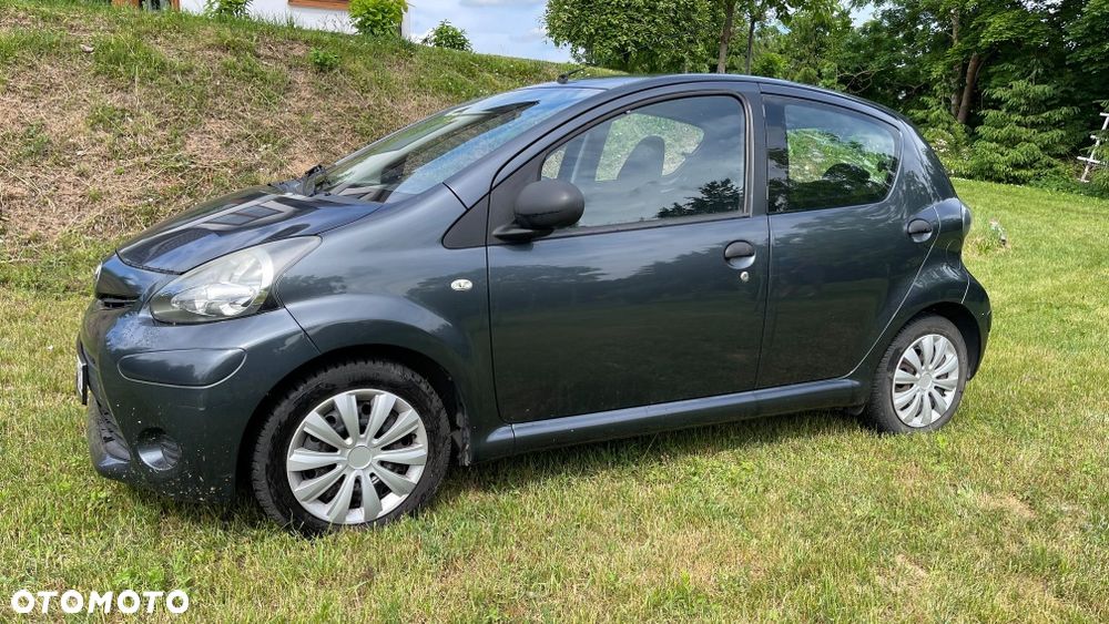Toyota Aygo - 2