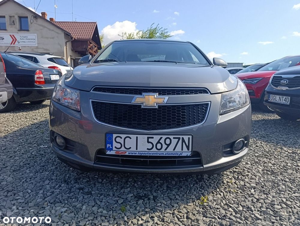 Chevrolet Cruze - 8