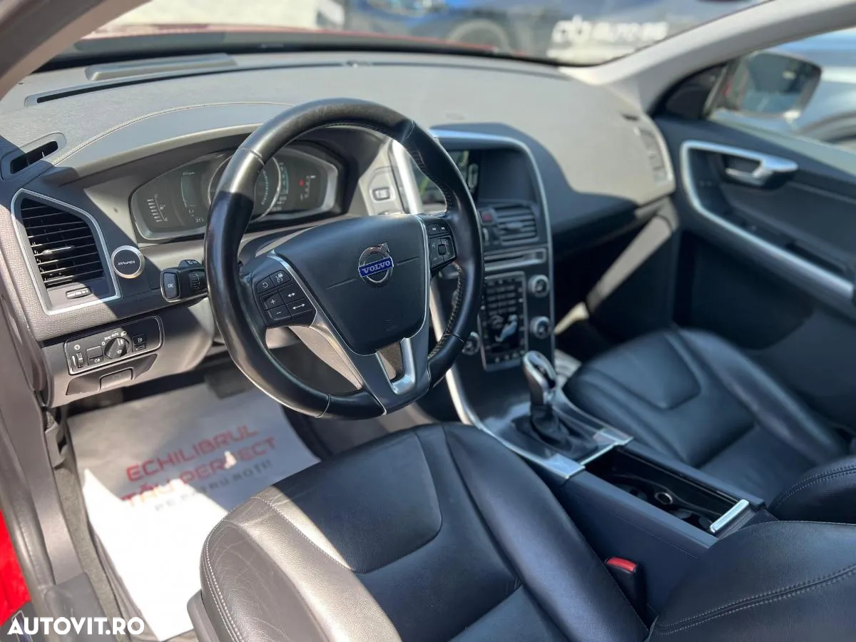 Volvo XC 60 D4AWD Kinetic - 25