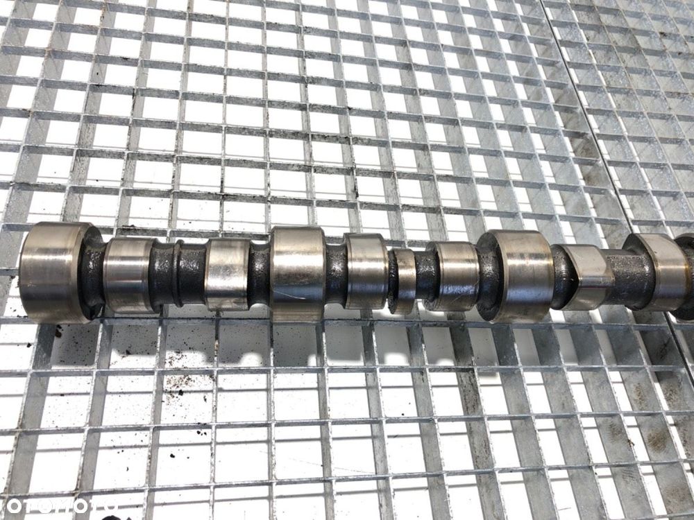 WAŁEK ROZRZĄDU     3967613 CUMMINS 6CT CGE250 30 - 6