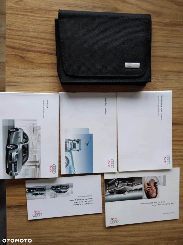 Audi A4 Limousine - 12