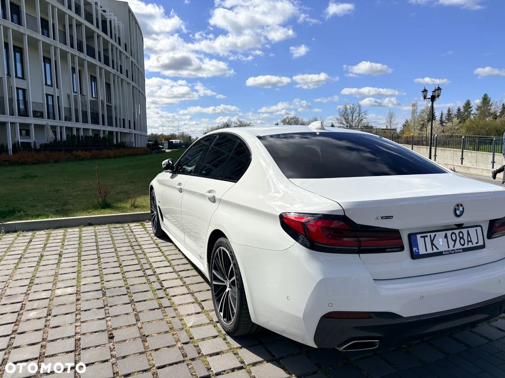 BMW Seria 5 520d xDrive MHEV M Sport sport - 7