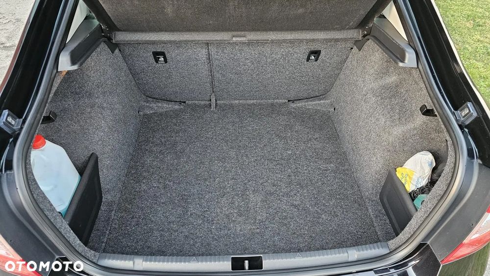 Skoda RAPID 1.4 TSI Active DSG - 21