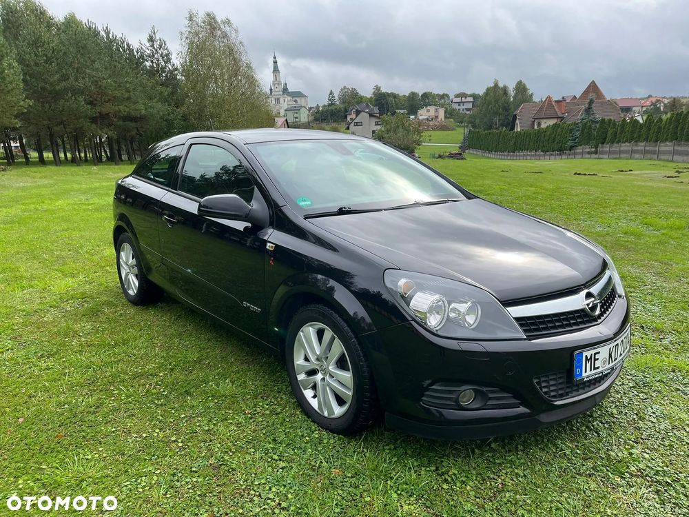 Opel Astra GTC 1.6 Sport - 21