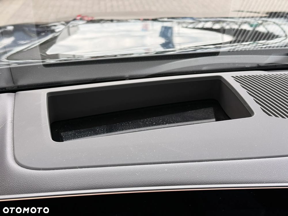 BMW Seria 5 520d - 24