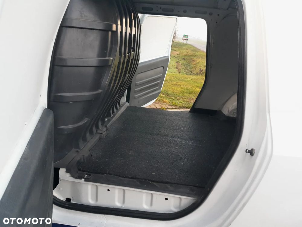 Dacia LOGAN Van - 12