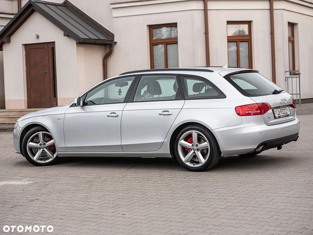 Audi A4 Avant - 11