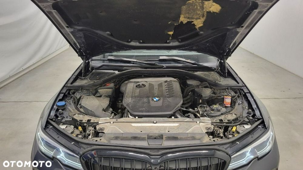 BMW Seria 3 - 25