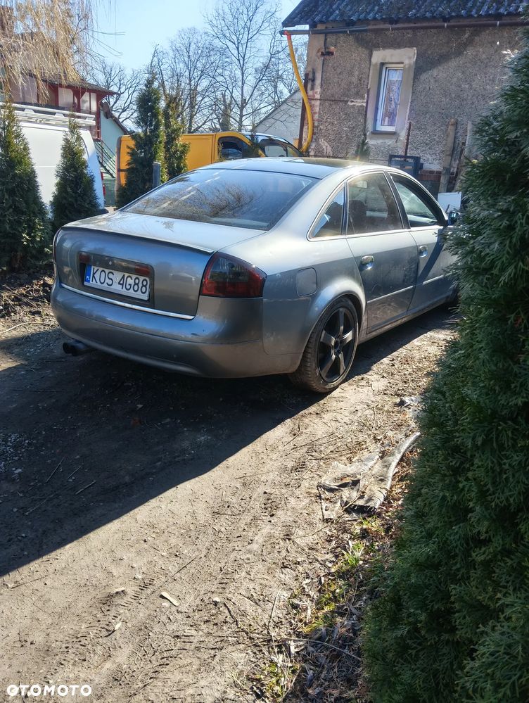 Audi A6 Limousine 2.4 - 4