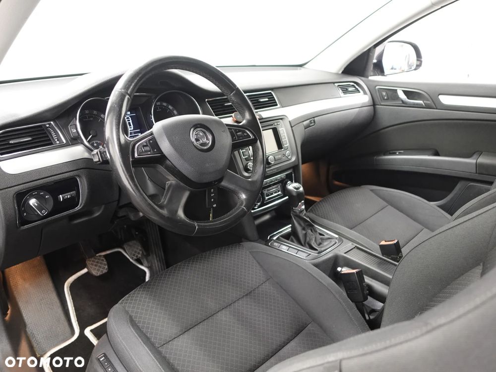 Skoda Superb 1.6 TDI Green tec Ambition - 19