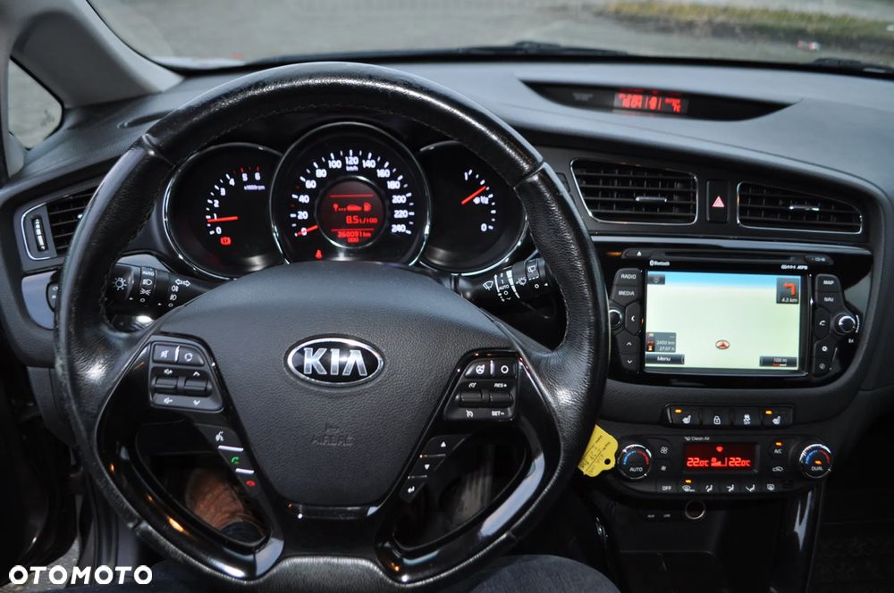Kia Ceed 1.6 CRDi 128 Spirit - 21