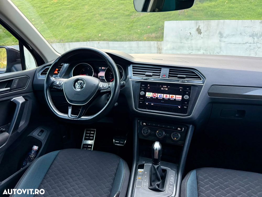 Volkswagen Tiguan 2.0 TDI SCR 4MOTION DSG IQ.DRIVE - 29