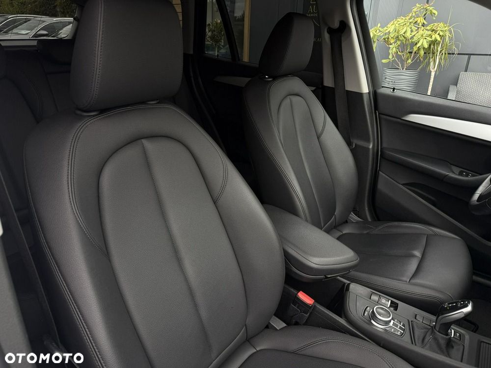 BMW X1 sDrive18i GPF xLine - 12
