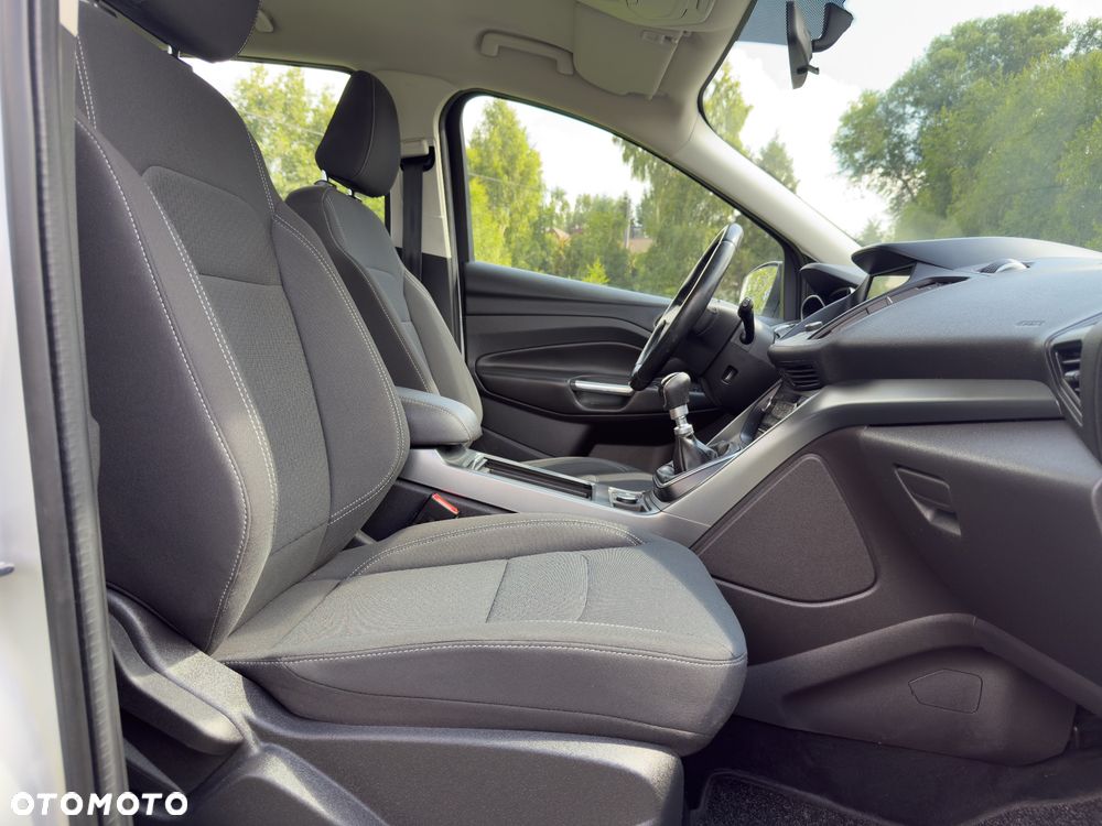 Ford Kuga 1.5 TDCi FWD Trend - 6