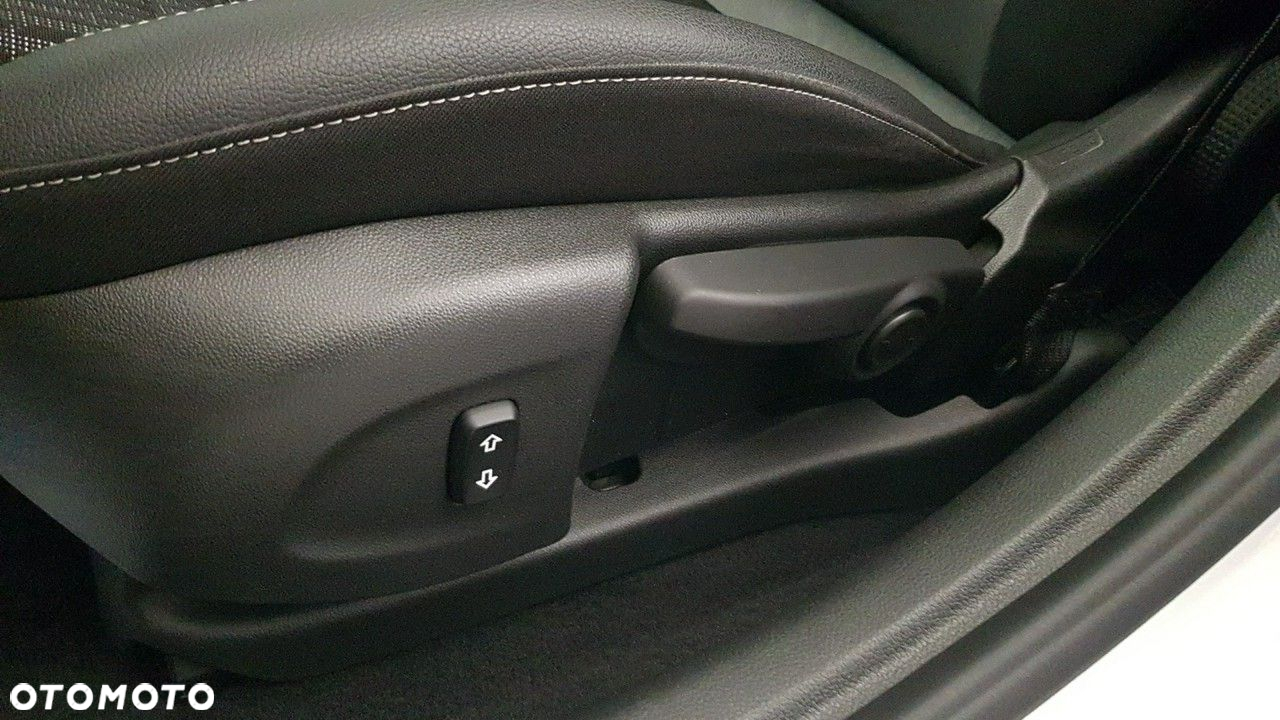 Opel Astra - 25