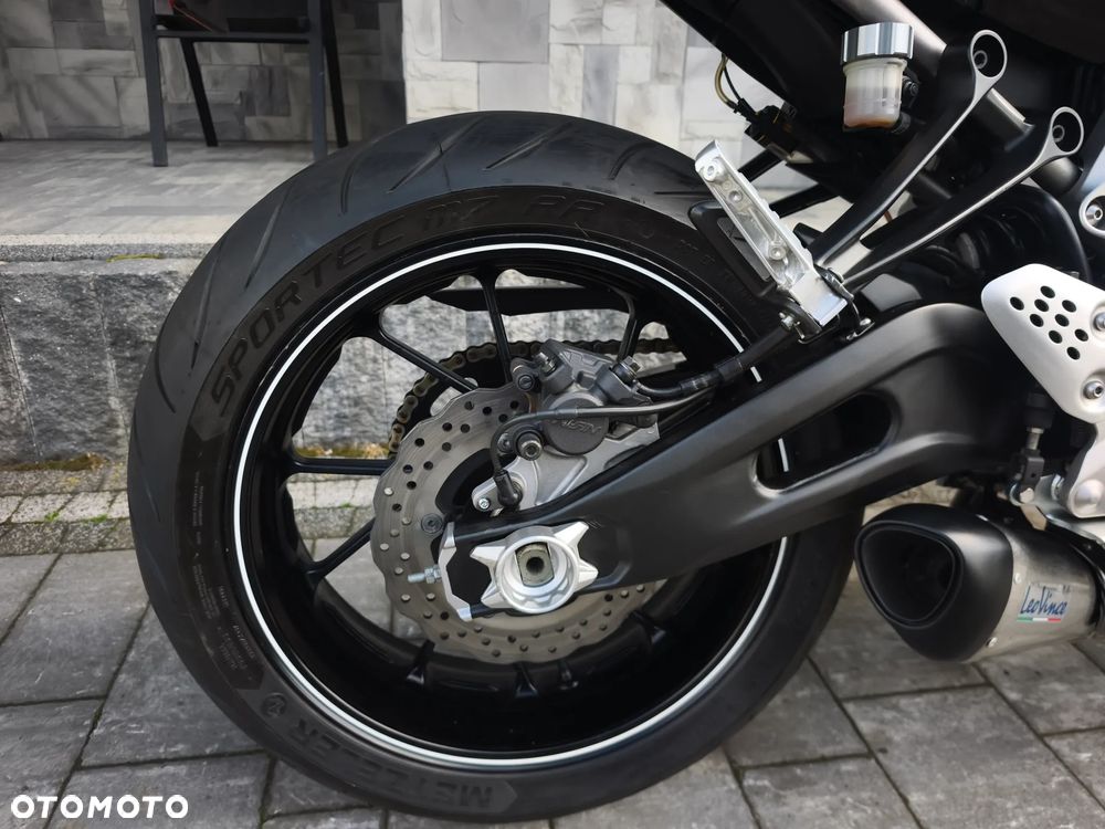 Yamaha MT - 17