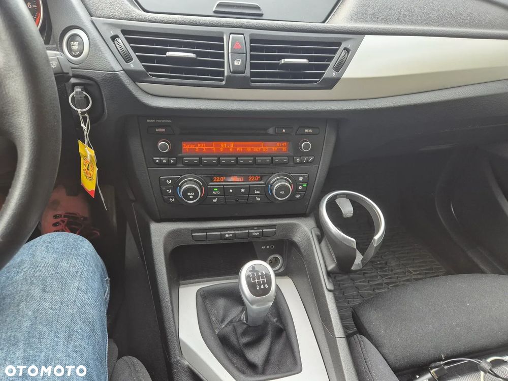 BMW X1 sDrive20i xLine - 9