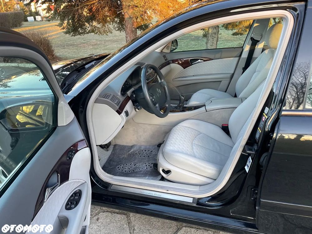 Mercedes-Benz Klasa E 220 CDI Automatik Classic - 13