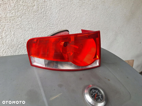 LAMPA LEWA TYL W BLOTNIK SEAT ALTEA XL LIFT 09-12